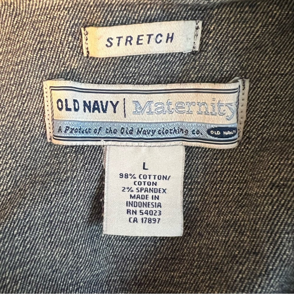 Old Navy Maternity Stretch Denim Jacket…Sz Large - Picture 4 of 4